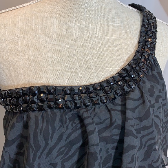 New! One Shoulder Zebra Print Top - Picture 2 of 9